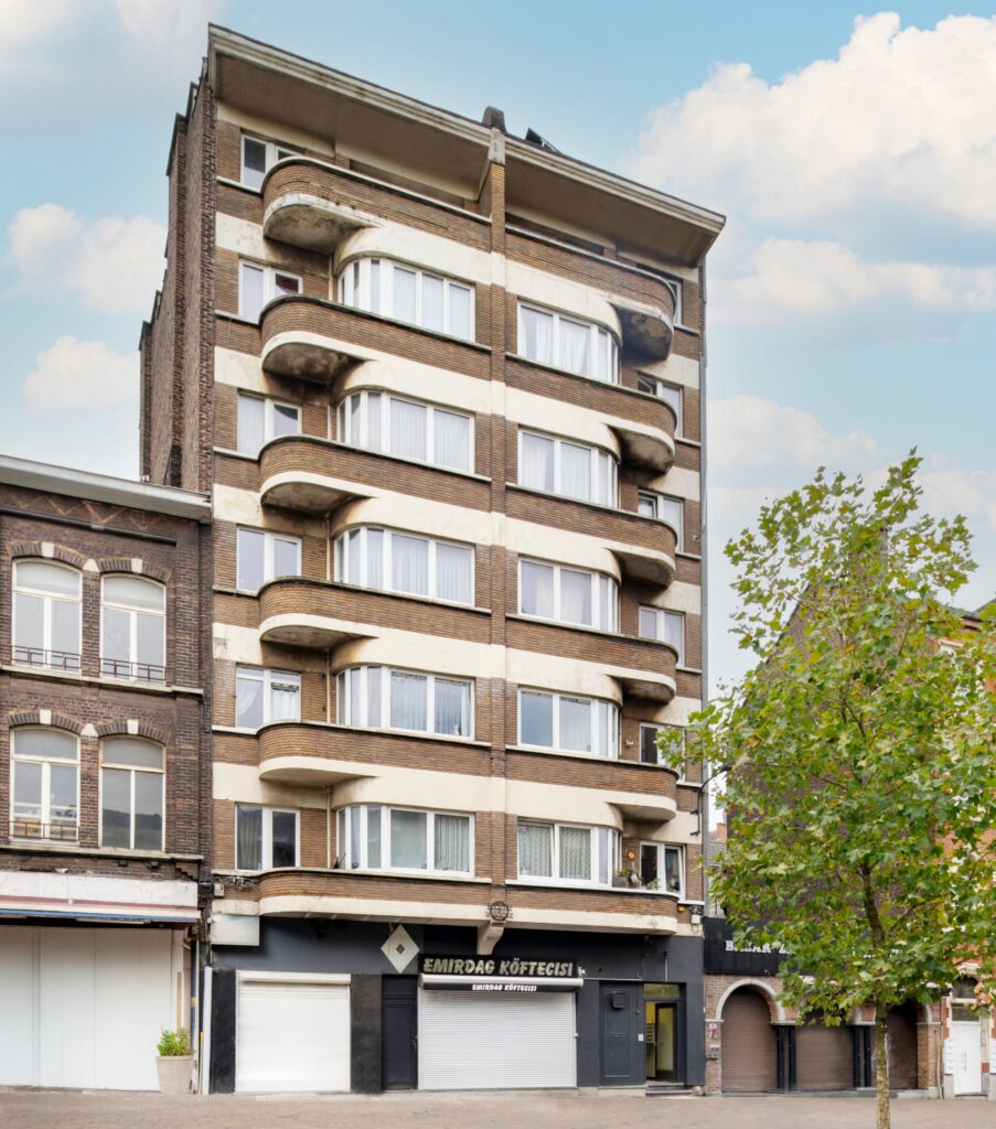 Higgins Charleroi